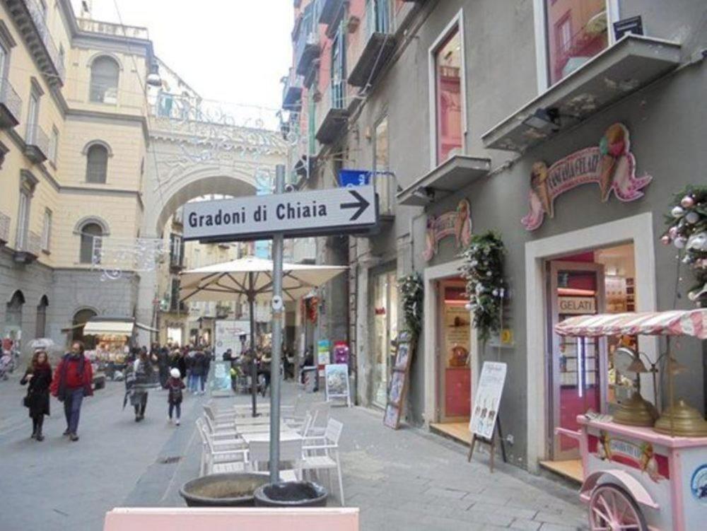 Gradoni Chiaia Art&Bed Villa Napoli Esterno foto